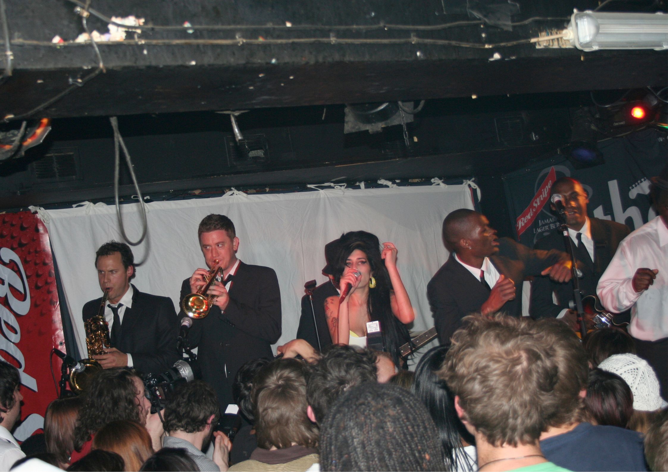 amy winehouse dublin castle 2007 (2)